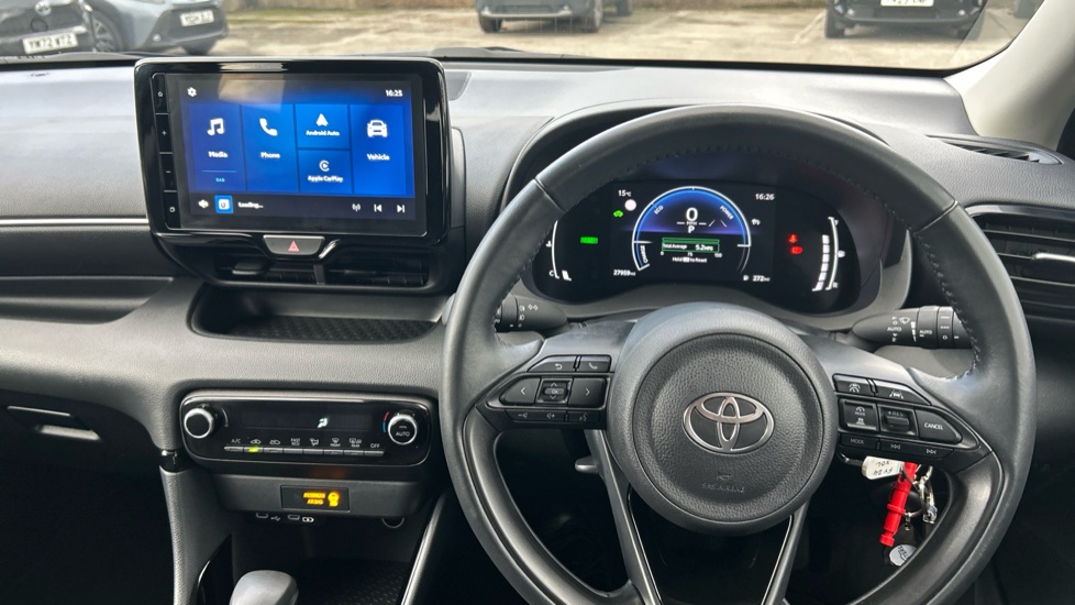 Toyota Yaris 1.5 Hybrid Design 5dr CVT Hybrid Hatchback - Image 7