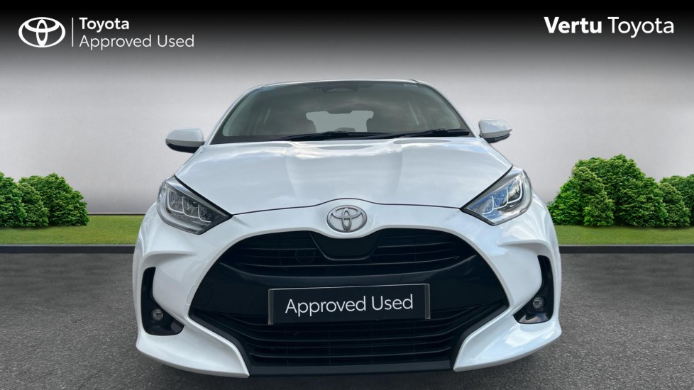 Toyota Yaris 1.5 Hybrid Design 5dr CVT Hybrid Hatchback - Image 22