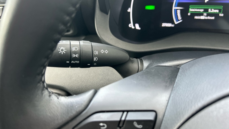 Toyota Yaris 1.5 Hybrid Design 5dr CVT Hybrid Hatchback - Image 30