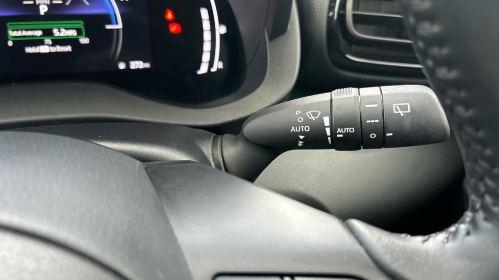 Toyota Yaris 1.5 Hybrid Design 5dr CVT Hybrid Hatchback - Image 32