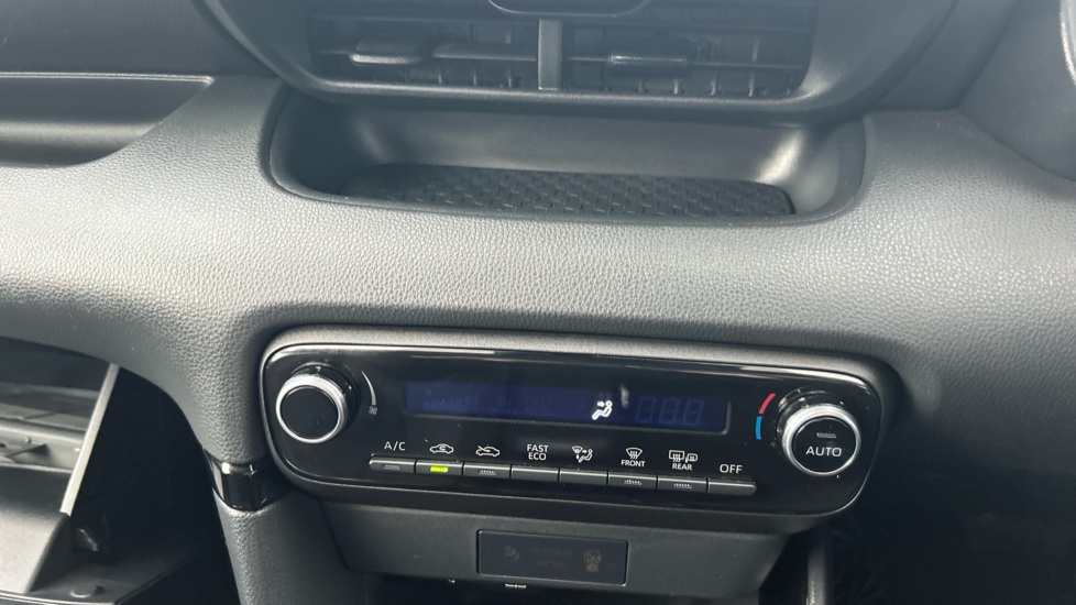 Toyota Yaris 1.5 Hybrid Design 5dr CVT Hybrid Hatchback - Image 35