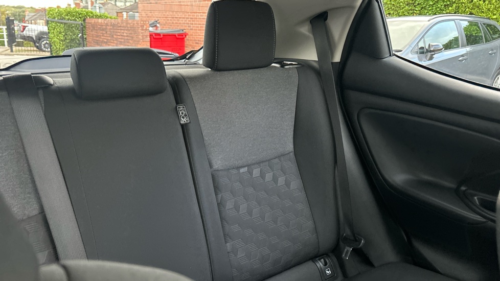 Toyota Yaris 1.5 Hybrid Design 5dr CVT Hybrid Hatchback - Image 42