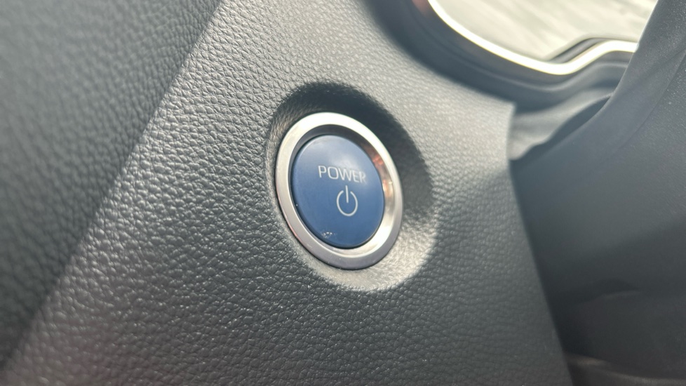 Toyota Corolla 1.8 VVT-i Hybrid Icon 5dr CVT Hybrid Estate - Image 16