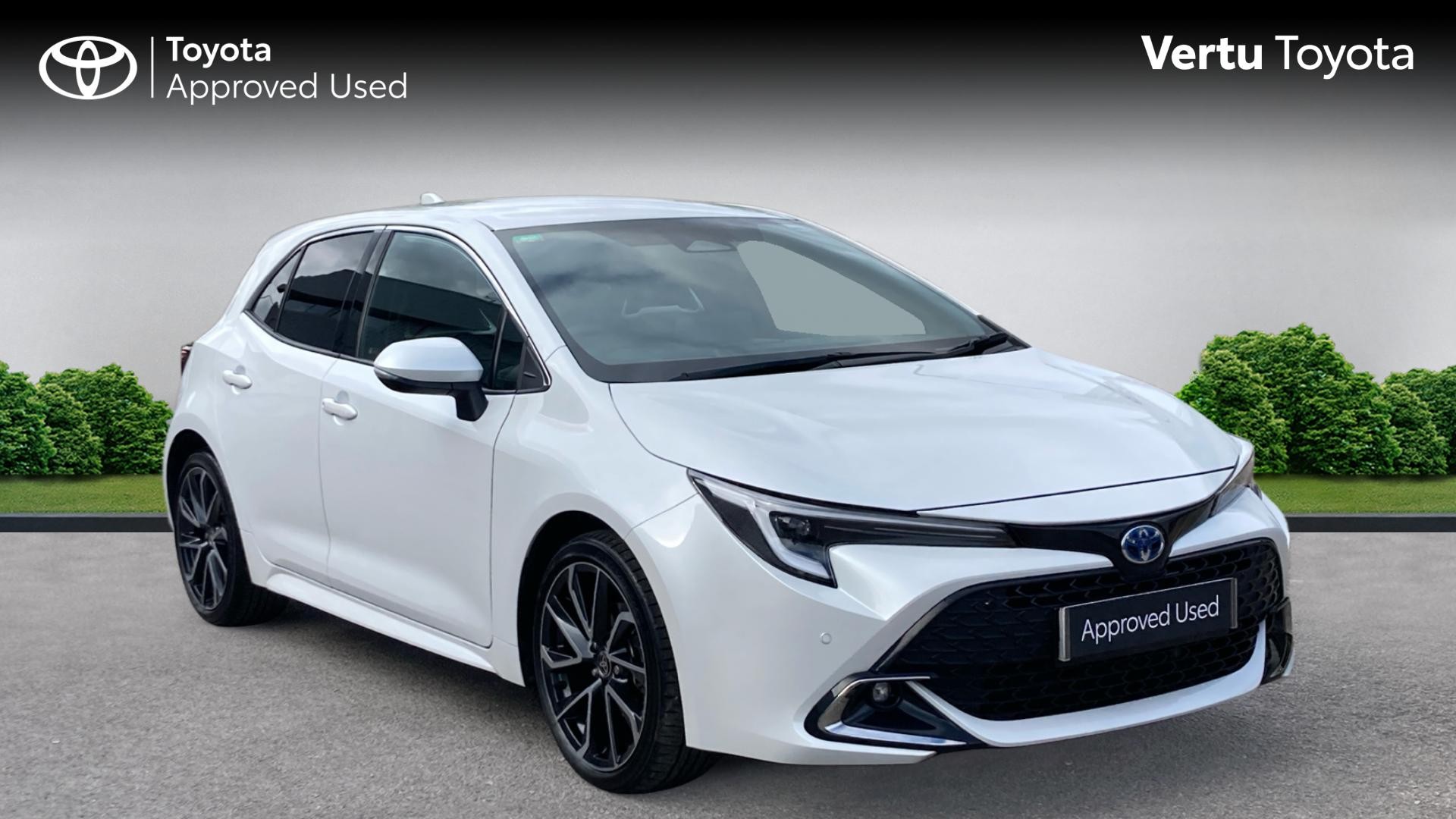 Toyota Corolla listing photo