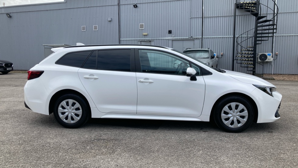 Toyota Corolla Petrol 1.8 VVT-i Hybrid Commercial Auto - Image 23