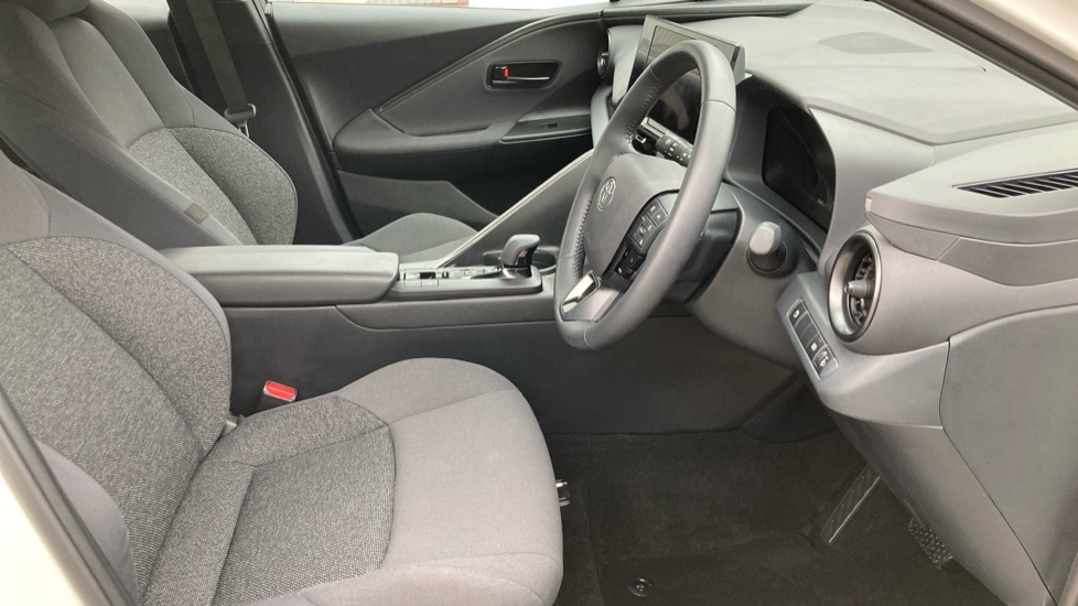 Toyota C-HR 1.8 Hybrid Icon 5dr CVT Hybrid Hatchback - Image 12