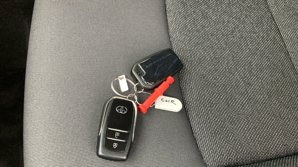 Toyota C-HR 1.8 Hybrid Icon 5dr CVT Hybrid Hatchback - Image 28