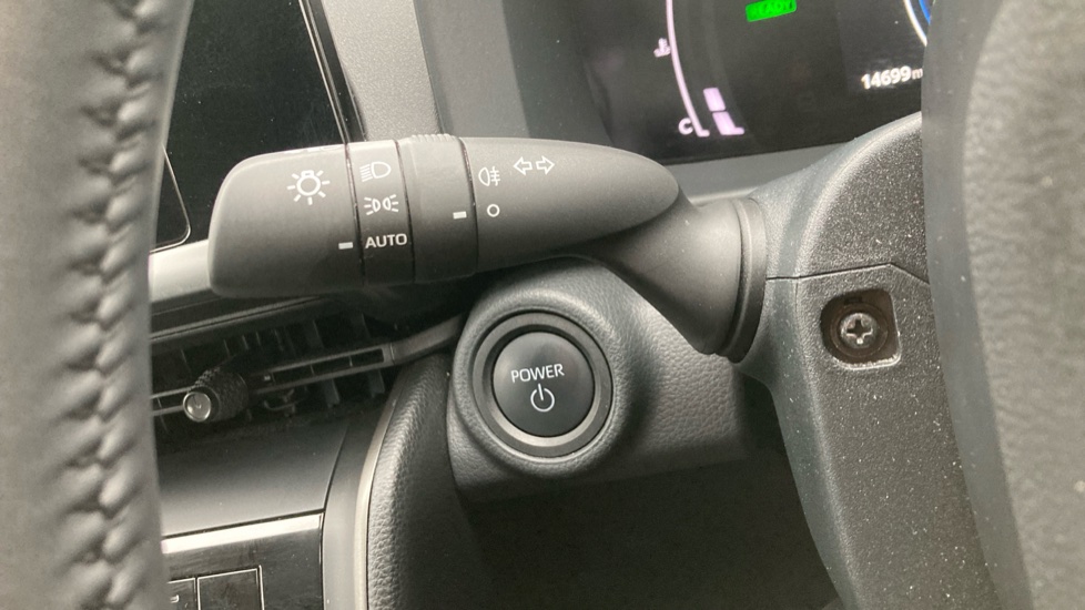 Toyota C-HR 1.8 Hybrid Icon 5dr CVT Hybrid Hatchback - Image 31