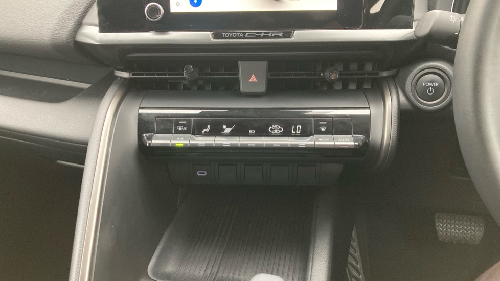 Toyota C-HR 1.8 Hybrid Icon 5dr CVT Hybrid Hatchback - Image 33