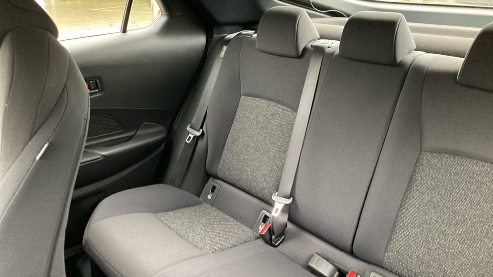 Toyota C-HR 1.8 Hybrid Icon 5dr CVT Hybrid Hatchback - Image 40