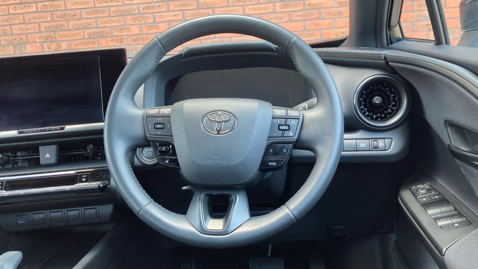 Toyota C-HR 1.8 Hybrid Icon 5dr CVT Hybrid Hatchback - Image 10