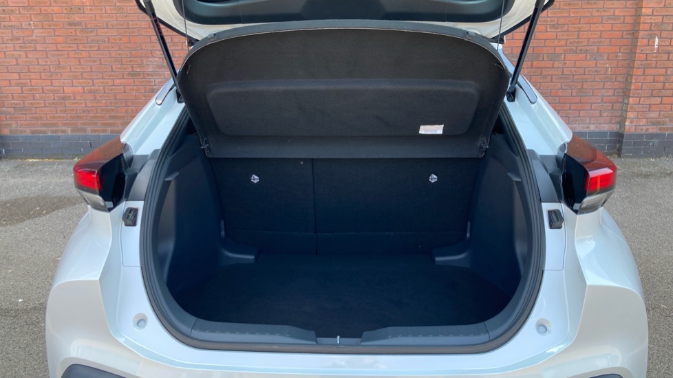 Toyota C-HR 1.8 Hybrid Icon 5dr CVT Hybrid Hatchback - Image 13