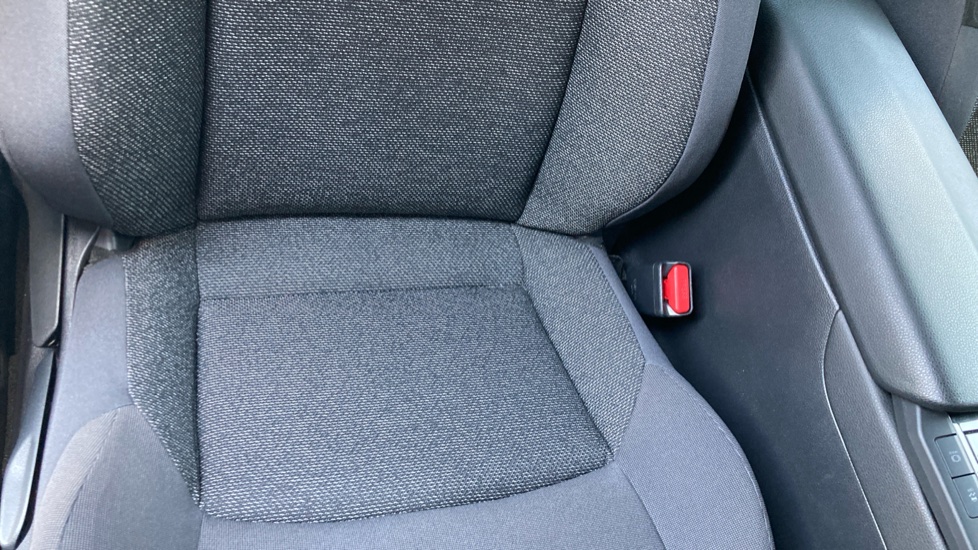 Toyota C-HR 1.8 Hybrid Icon 5dr CVT Hybrid Hatchback - Image 14