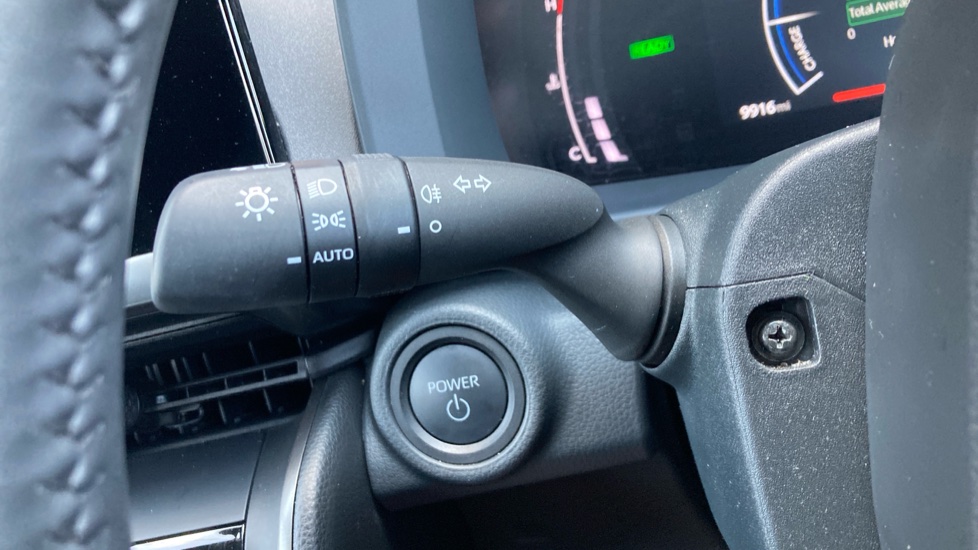 Toyota C-HR 1.8 Hybrid Icon 5dr CVT Hybrid Hatchback - Image 32