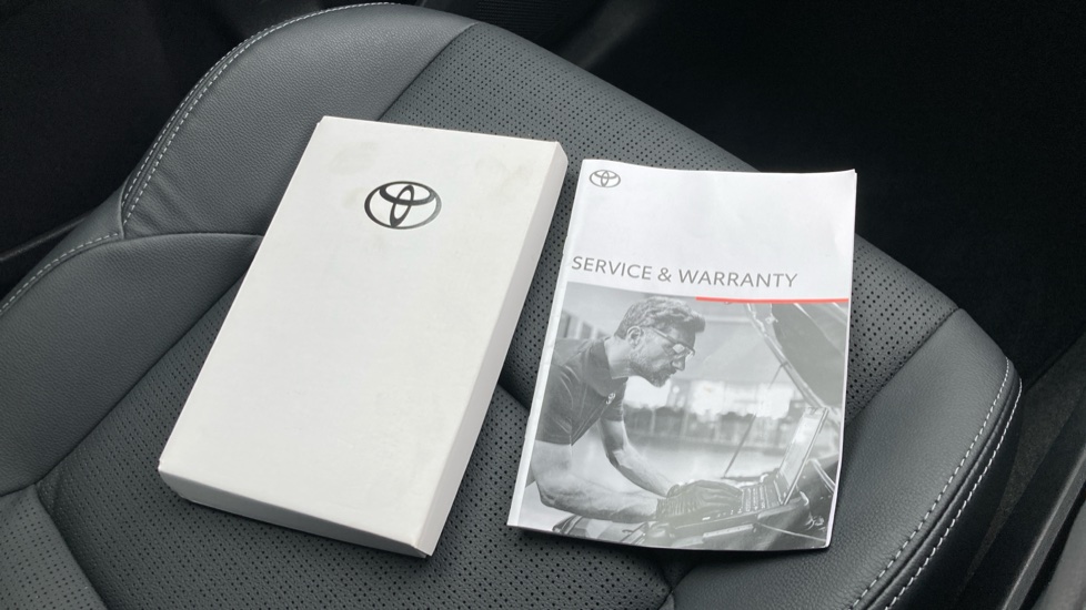 Toyota bZ4X 160kW Vision 71.4kWh 5dr Auto AWD Electric Hatchback - Image 27