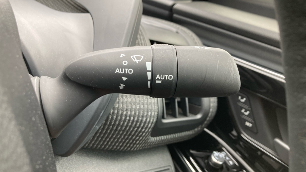 Toyota bZ4X 160kW Vision 71.4kWh 5dr Auto AWD Electric Hatchback - Image 33