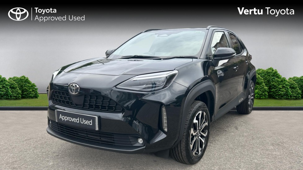 Toyota Yaris Cross 1.5 Hybrid Design 5dr CVT Hybrid Estate - Image 3