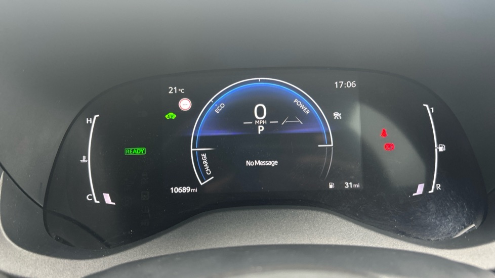 Toyota Yaris Cross 1.5 Hybrid Design 5dr CVT Hybrid Estate - Image 11