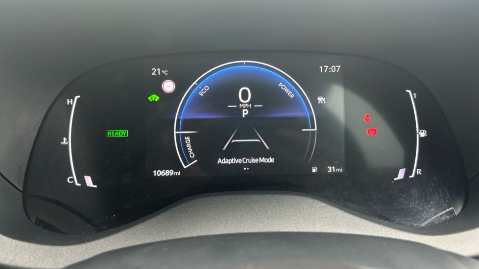 Toyota Yaris Cross 1.5 Hybrid Design 5dr CVT Hybrid Estate - Image 35