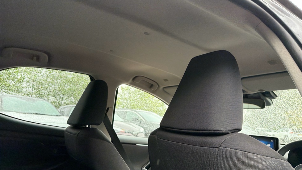 Toyota Yaris 1.5 Hybrid Design 5dr CVT Hybrid Hatchback - Image 19