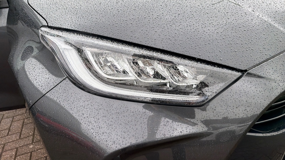 Toyota Yaris 1.5 Hybrid Design 5dr CVT Hybrid Hatchback - Image 20