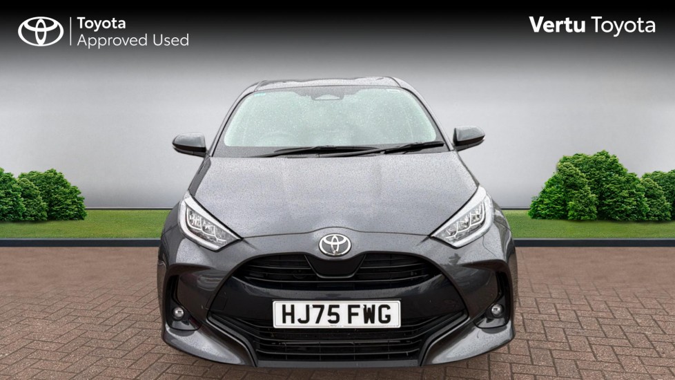 Toyota Yaris 1.5 Hybrid Design 5dr CVT Hybrid Hatchback - Image 22