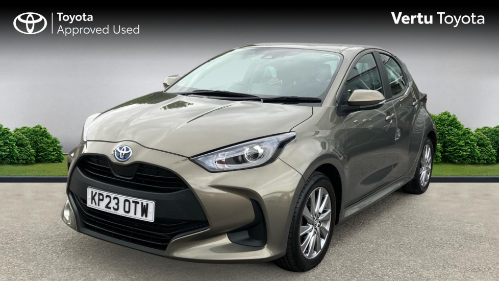 Toyota Yaris 1.5 Hybrid Icon 5dr CVT Hybrid Hatchback - Image 3