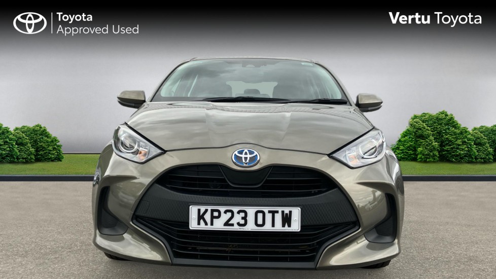 Toyota Yaris 1.5 Hybrid Icon 5dr CVT Hybrid Hatchback - Image 22