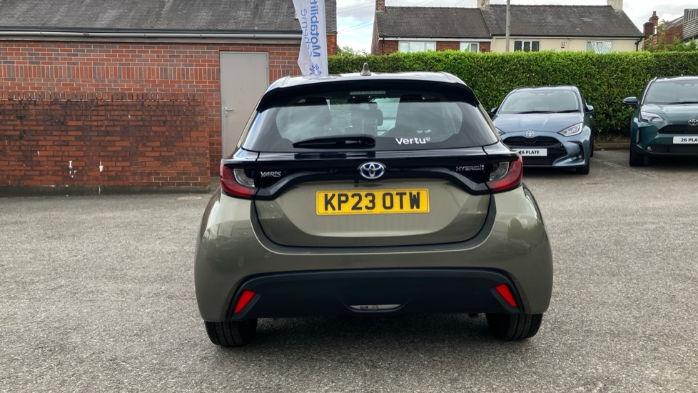 Toyota Yaris 1.5 Hybrid Icon 5dr CVT Hybrid Hatchback - Image 26