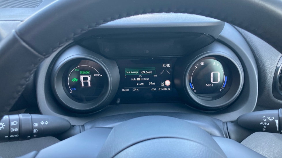 Toyota Yaris 1.5 Hybrid Design 5dr CVT Hybrid Hatchback - Image 11