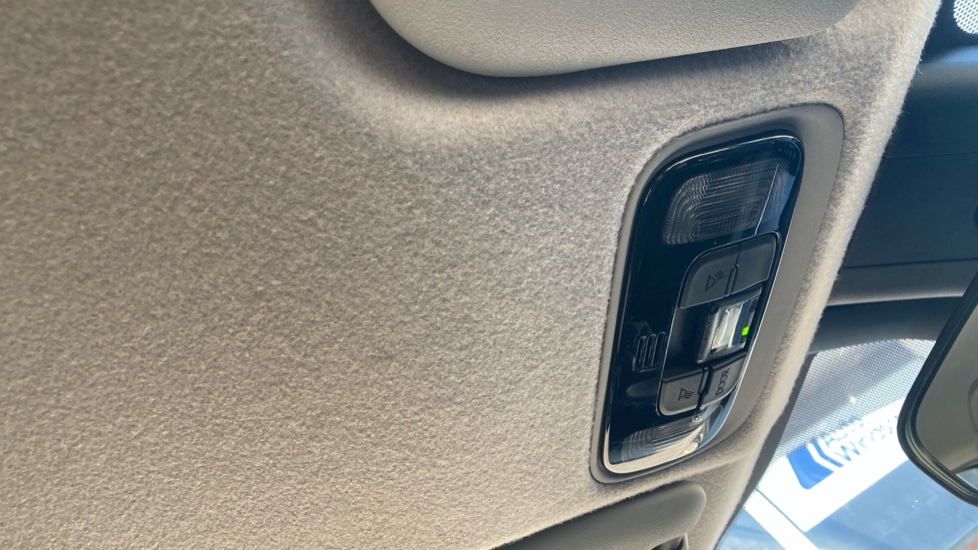 Toyota Yaris 1.5 Hybrid Design 5dr CVT Hybrid Hatchback - Image 39