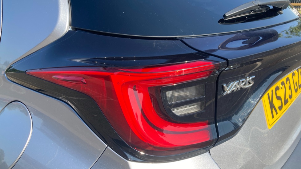 Toyota Yaris 1.5 Hybrid Design 5dr CVT Hybrid Hatchback - Image 40