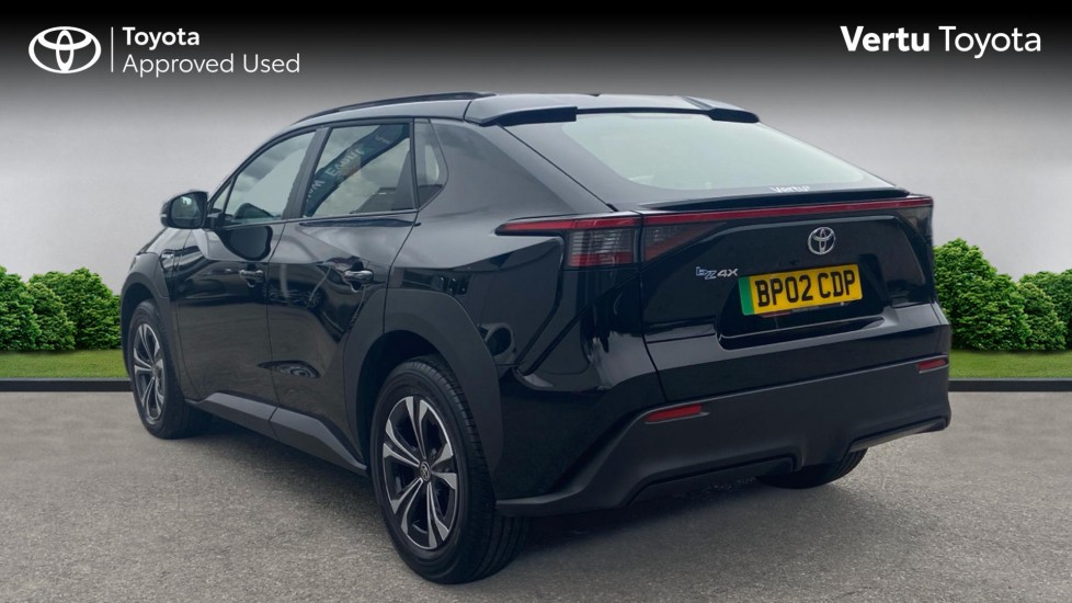 Toyota bZ4X 150kW Pure 71.4kWh 5dr Auto [11kW] Electric Hatchback - Image 4