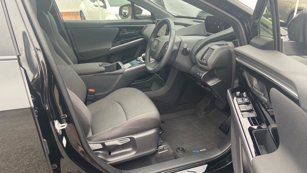 Toyota bZ4X 150kW Pure 71.4kWh 5dr Auto [11kW] Electric Hatchback - Image 12