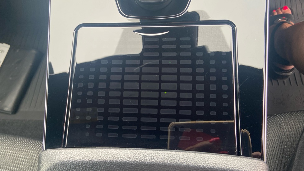 Toyota bZ4X 150kW Pure 71.4kWh 5dr Auto [11kW] Electric Hatchback - Image 32