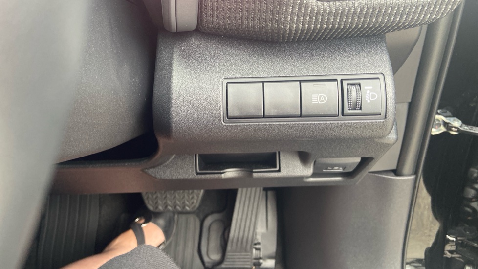 Toyota bZ4X 150kW Pure 71.4kWh 5dr Auto [11kW] Electric Hatchback - Image 36