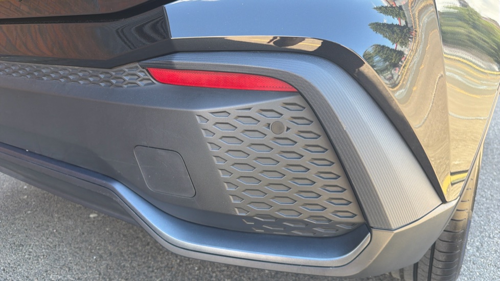 Toyota C-HR 1.8 Hybrid Icon 5dr CVT Hybrid Hatchback - Image 33