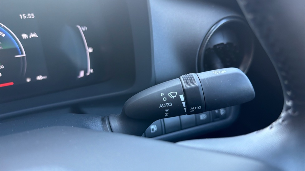 Toyota C-HR 1.8 Hybrid Icon 5dr CVT Hybrid Hatchback - Image 34