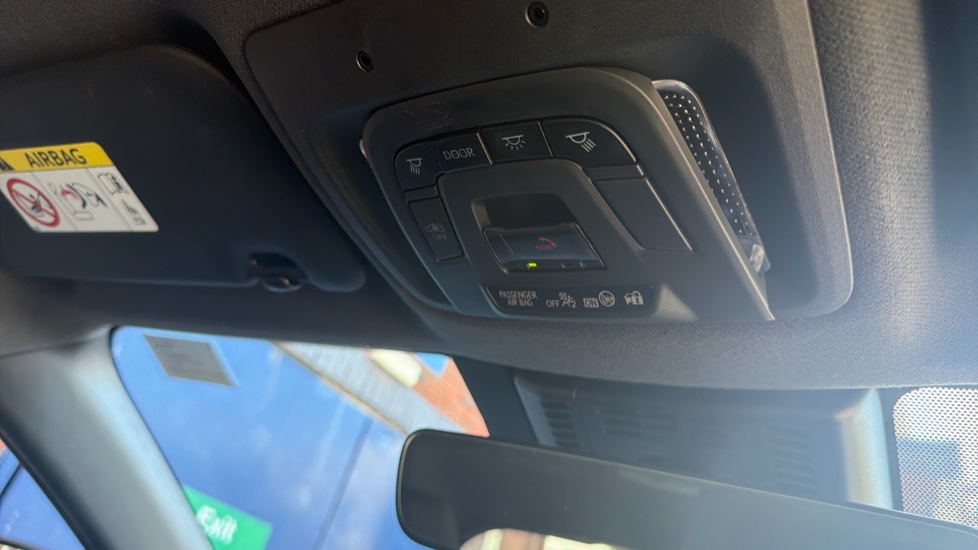 Toyota C-HR 1.8 Hybrid Icon 5dr CVT Hybrid Hatchback - Image 50