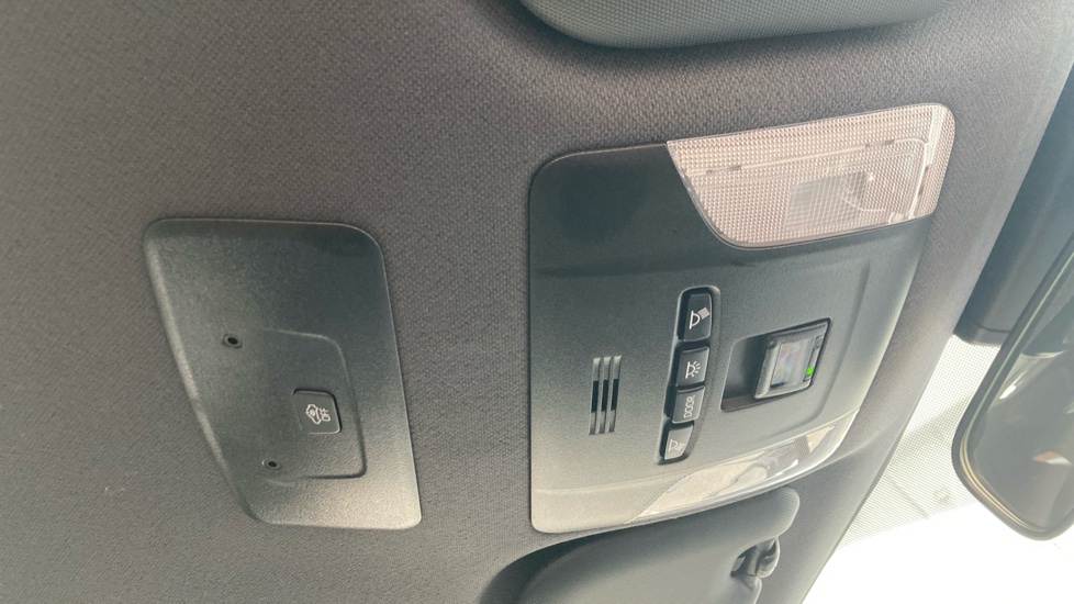 Toyota Corolla 1.8 VVT-i Hybrid Icon Tech 5dr CVT Hybrid Estate - Image 40