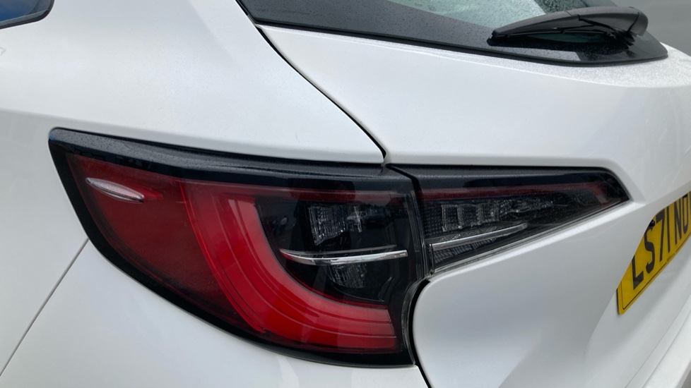 Toyota Corolla 1.8 VVT-i Hybrid Icon Tech 5dr CVT Hybrid Estate - Image 43