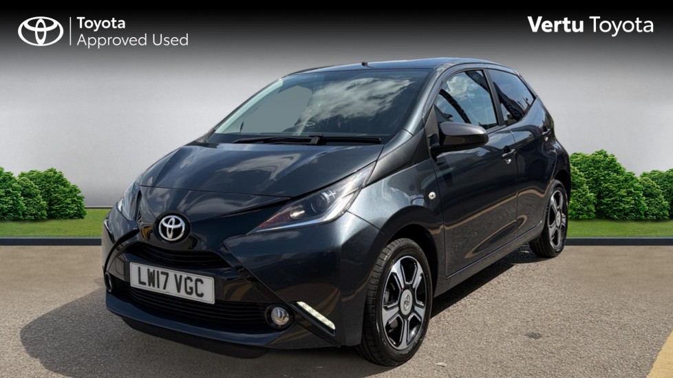Toyota Aygo 1.0 VVT-i X-Clusiv 3 5dr Petrol Hatchback - Image 3