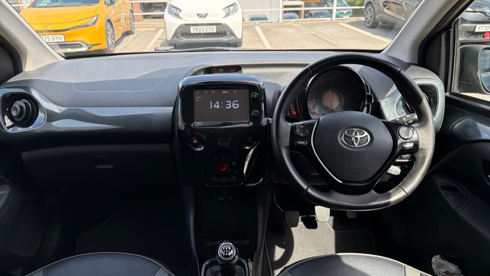Toyota Aygo 1.0 VVT-i X-Clusiv 3 5dr Petrol Hatchback - Image 6