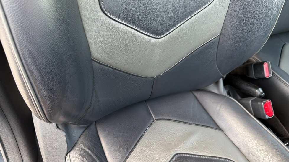 Toyota Aygo 1.0 VVT-i X-Clusiv 3 5dr Petrol Hatchback - Image 14