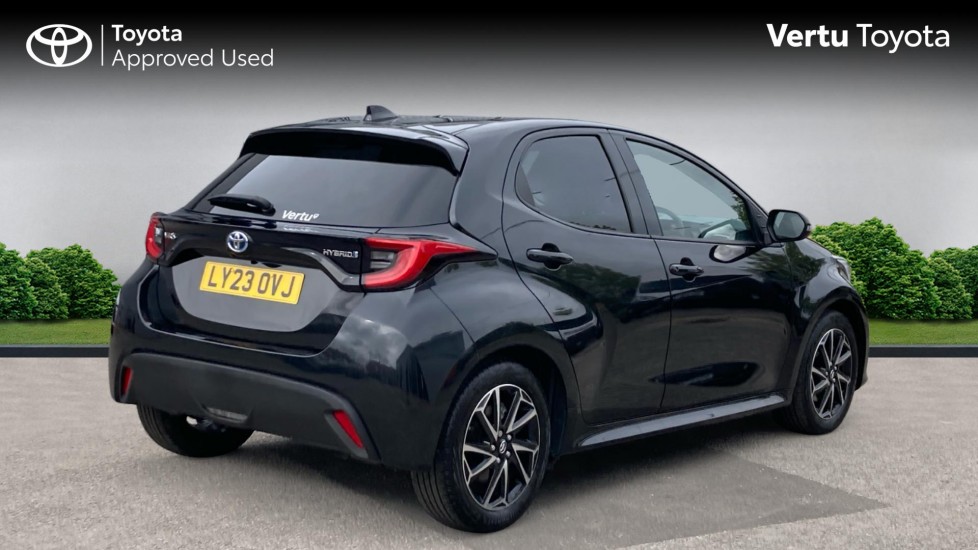 Toyota Yaris 1.5 Hybrid Design 5dr CVT Hybrid Hatchback - Image 2