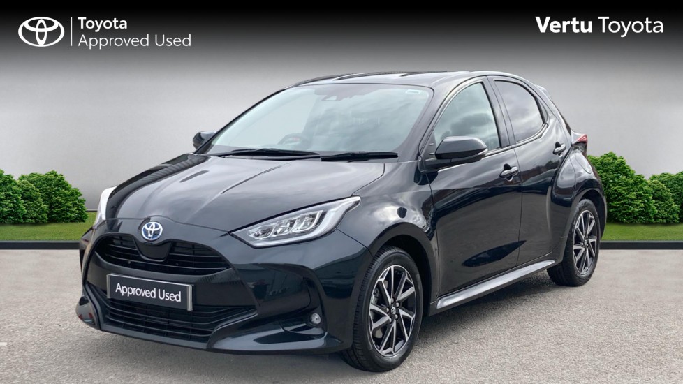 Toyota Yaris 1.5 Hybrid Design 5dr CVT Hybrid Hatchback - Image 3