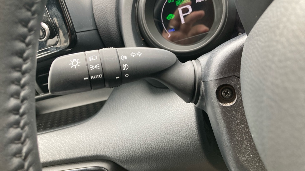Toyota Yaris 1.5 Hybrid Design 5dr CVT Hybrid Hatchback - Image 31