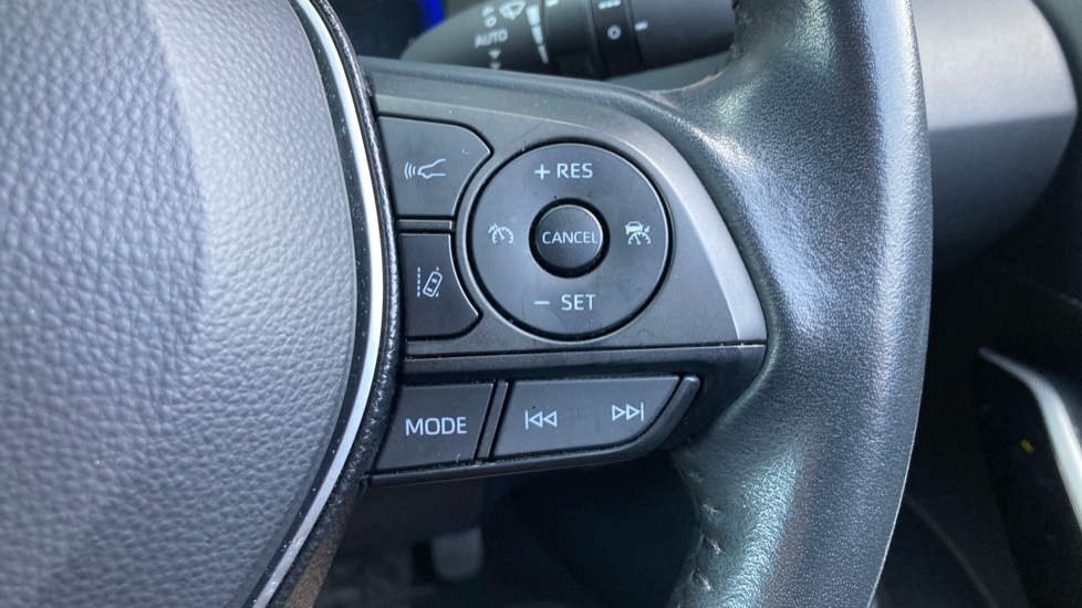 Toyota Corolla 1.8 VVT-i Hybrid Design 5dr CVT Hybrid Hatchback - Image 29