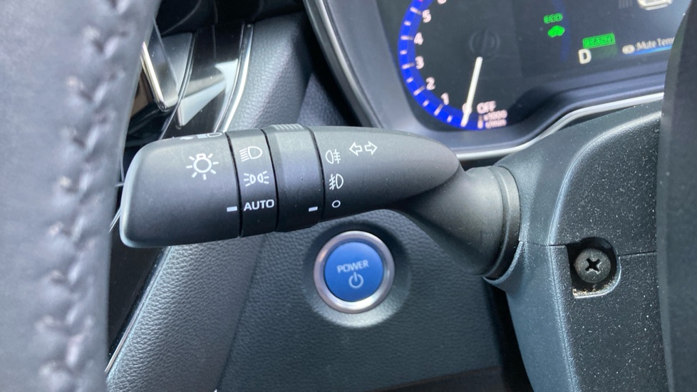 Toyota Corolla 1.8 VVT-i Hybrid Design 5dr CVT Hybrid Hatchback - Image 31