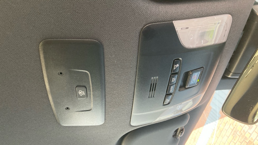 Toyota Corolla 1.8 VVT-i Hybrid Design 5dr CVT Hybrid Hatchback - Image 39